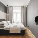 Apartment Francouzska