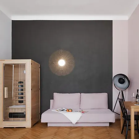 Francouzska Stylish In Premium Location Prague