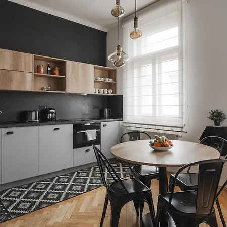 Francouzska Stylish In Premium Location * Prague