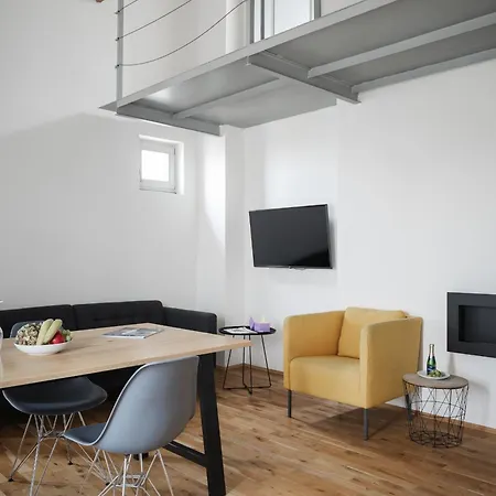 Francouzska 公寓 *