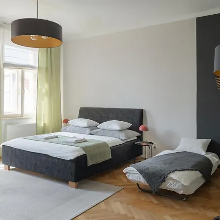 Francouzska 公寓 *