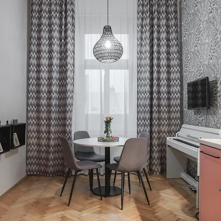 Francouzska Stylish In Premium Location Apartament Praga